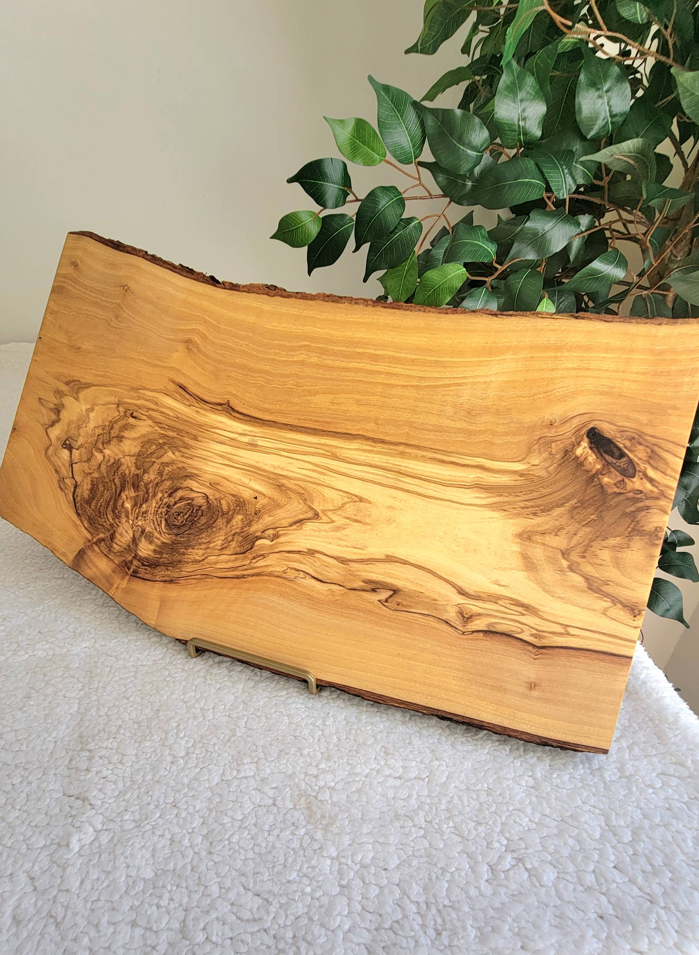 Karmic Creations - Wholesale Cheese Board - Large 18" x 0.8" Live Edge Olive Wood Cheeseboard4