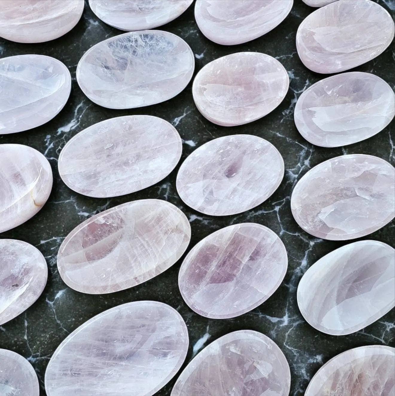 Distinction Crystals – wholesale Spiritual stone/crystal – Large rose quartz crystal bowl1