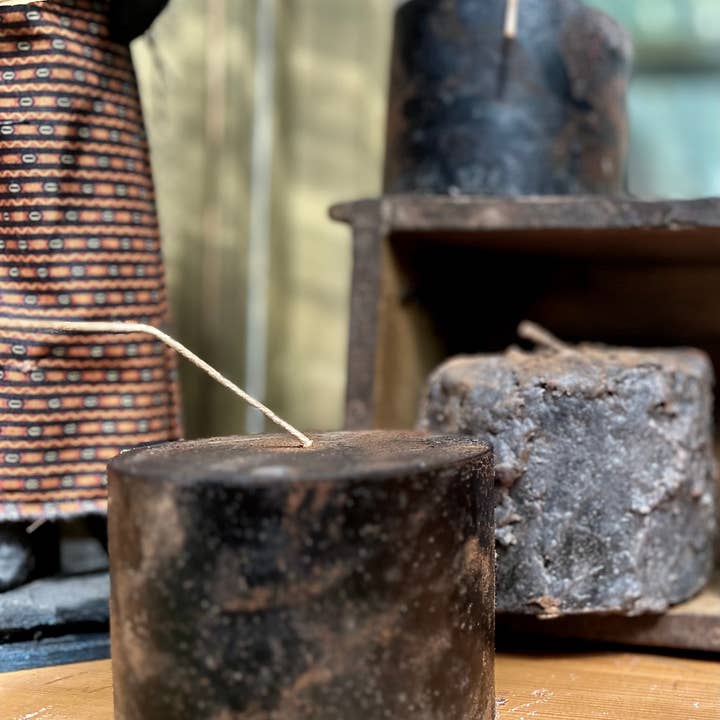 The Cranberry Cornstalk Co. - Wholesale Pillar Candle - Large Prim grungy pillar Candle1