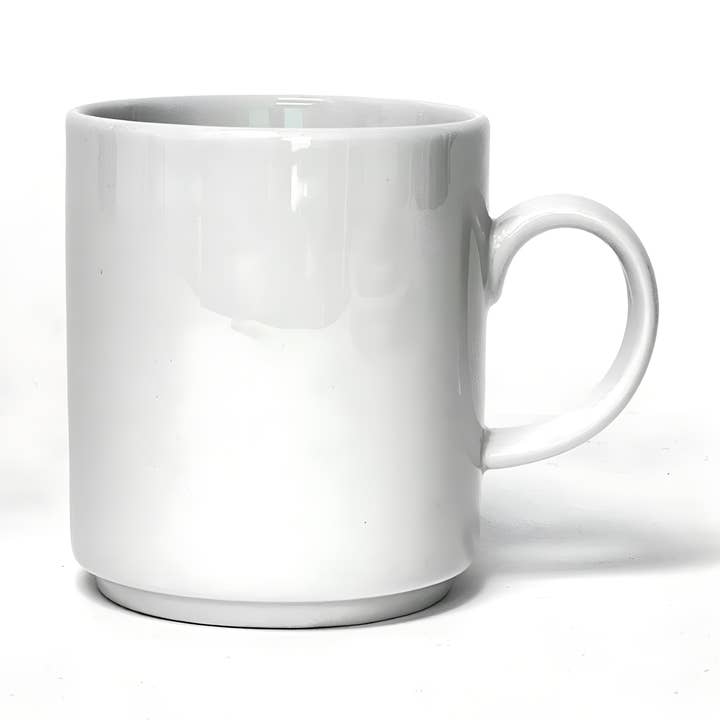 Tasse Majestueuse Blanche Élégante de 10½ Onces – Moderne & Polyvalente pour la vente par Lynns