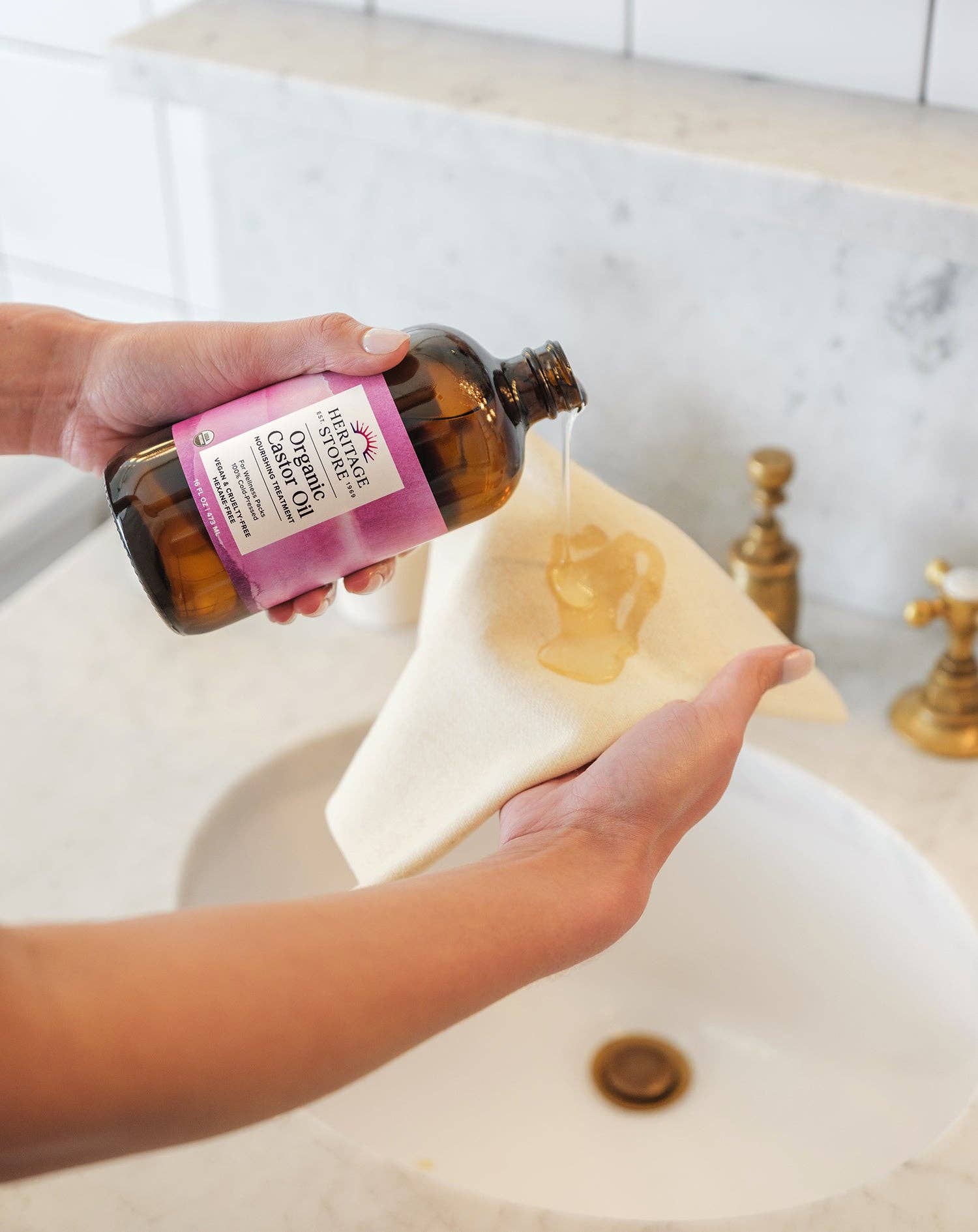 Heritage Store - Wholesale Bath/Body Oil - Organic Castor Oil 16 oz/32 oz10