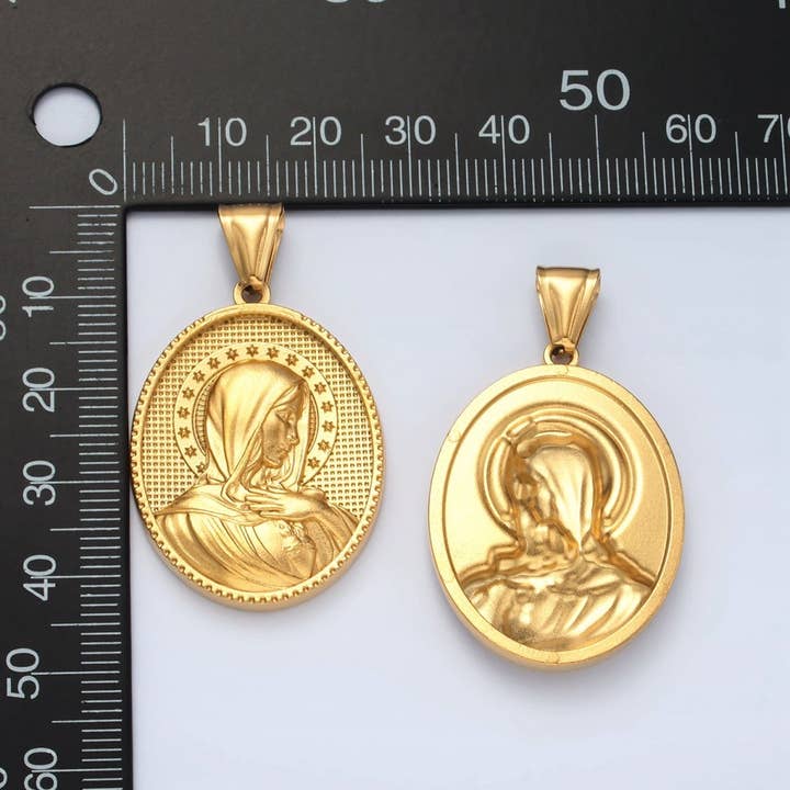 Aim Eternal - Wholesale Individual Charm/Pendant - Stainless Steel Miraculous Lady Guadalupe Mary Stars Textured Oval Pendant | P14701