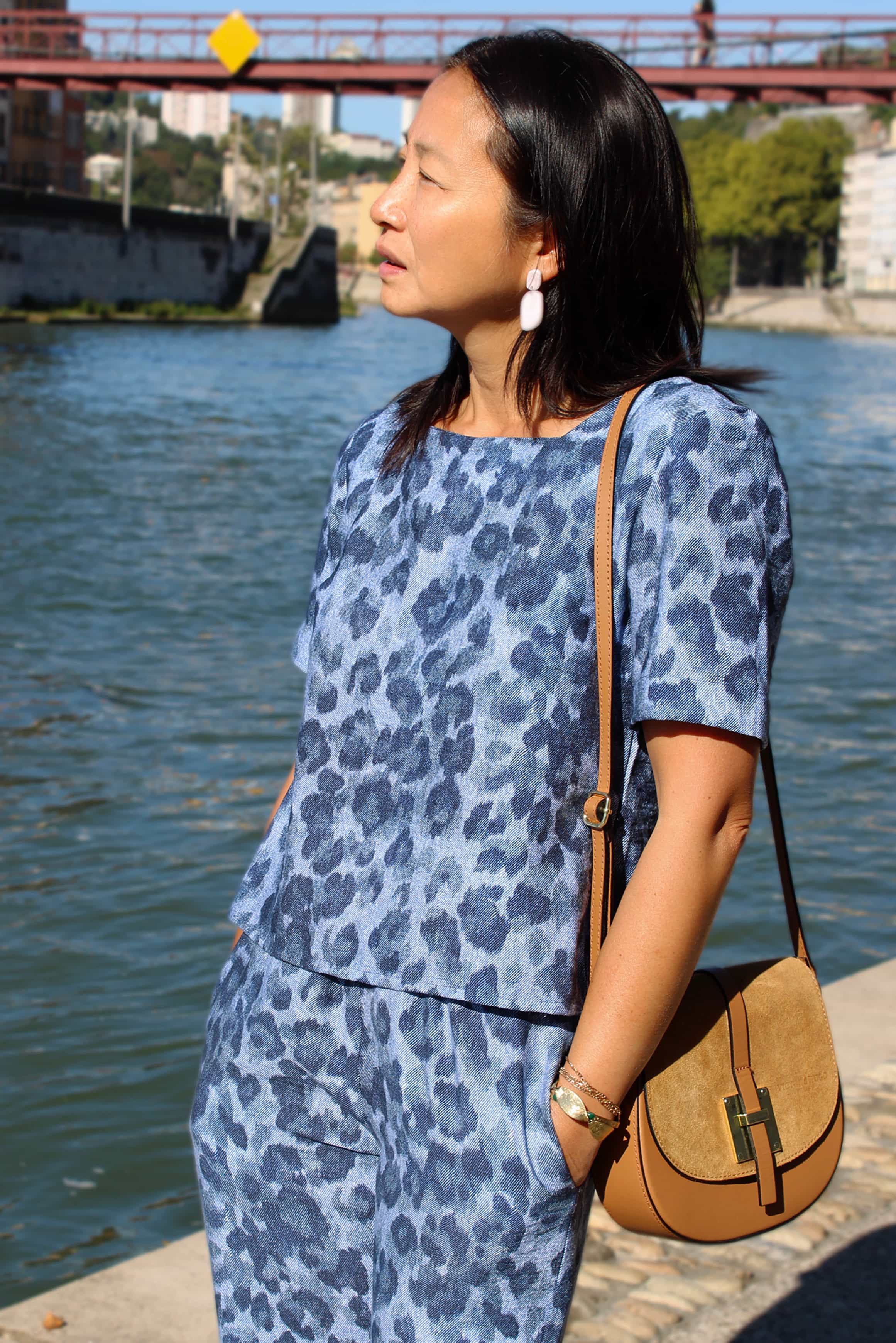 MY DRESS MADE - Vendita all'ingrosso Tessuto - Tessuto viscosa fiammata DENIM LEOPARDATO - Stampato in Francia6