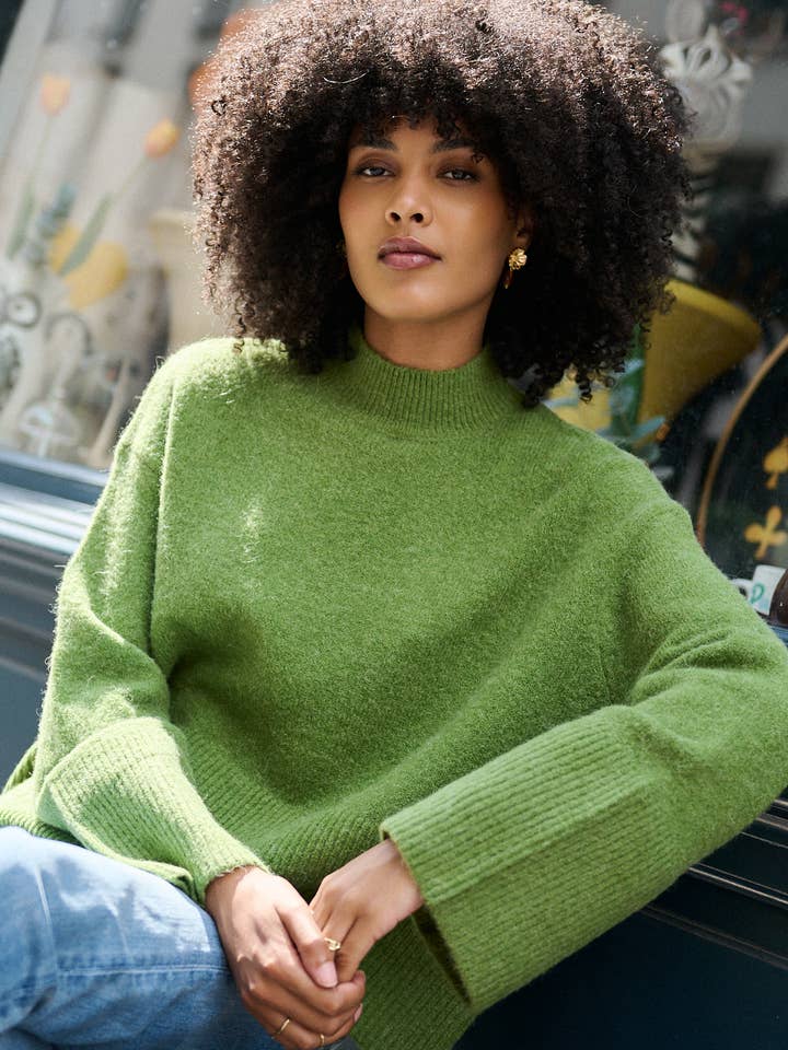 Nathael Paris - Wholesale Knit Sweater - Women's - Slightly oversized alpaca and wool sweater3