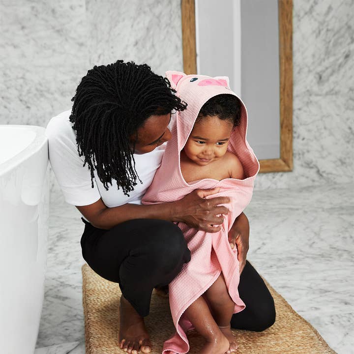 Until Pty Ltd - Wholesale Hooded towel – Child & baby - Dock & Bay Baby Hooded Towel Animal Collection 100% Recycled Parker Pig3