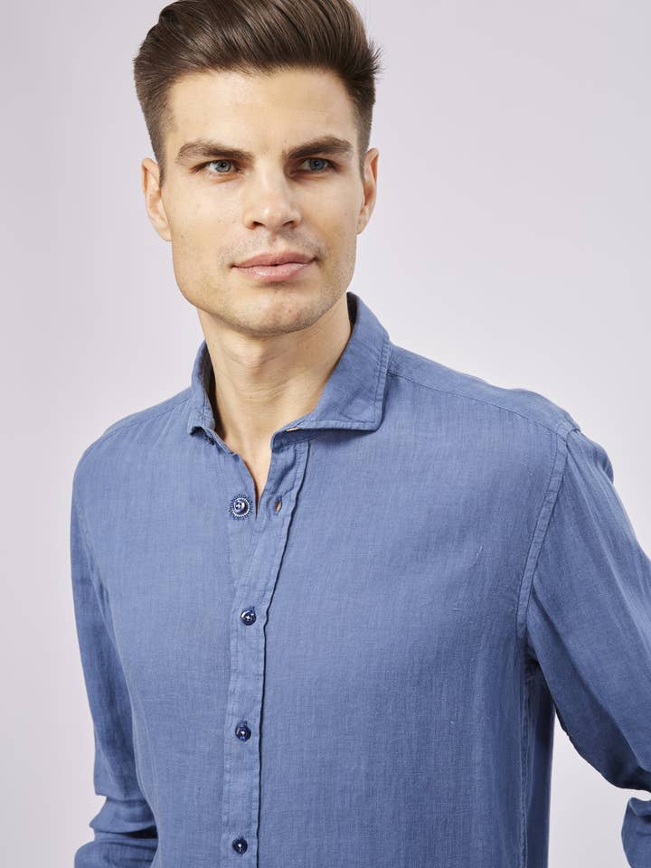 Leo Stålblå Linnedskjorte for engroshandel hos Luchiano Visconti