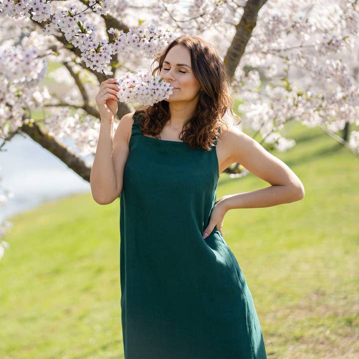 menique - Venta al por mayor Vestido - Mujer - Vestido Largo Peto de Lino Fiona con Escote Cuadrado - Vestido Casual10