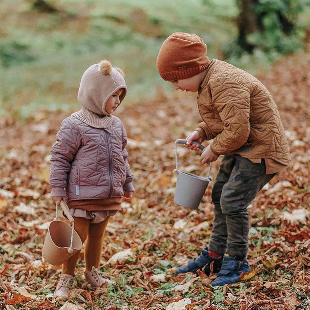 Inside Out Toys – wholesale Beach/pool toy – Child & baby – Scrunch Bucket13