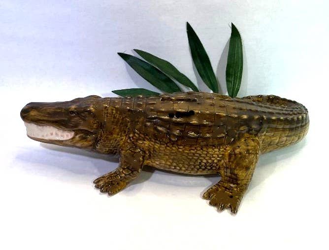 Sea Island Imports, Inc. - Wholesale Money/Piggy Bank - Bank, Alligator1