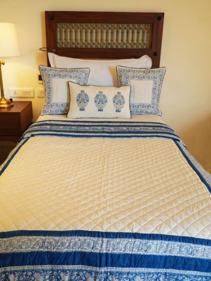 Indigo Statement Single Reversible Quilt/Bedspread for wholesale by Jaipur Bloc House