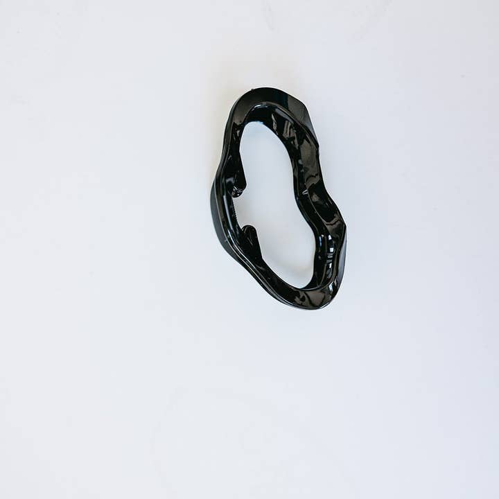 Shop ANDi - Wholesale Hair Clip - Women's - Hollow Cloud Claw Clip