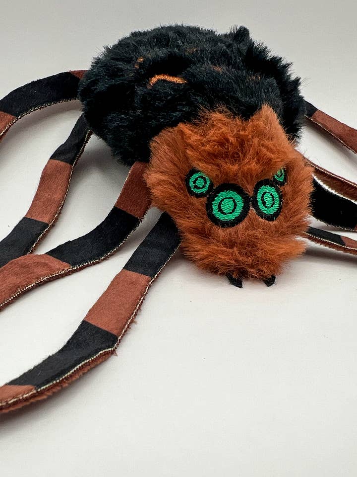 Ann for wholesale by Doris Bizarro