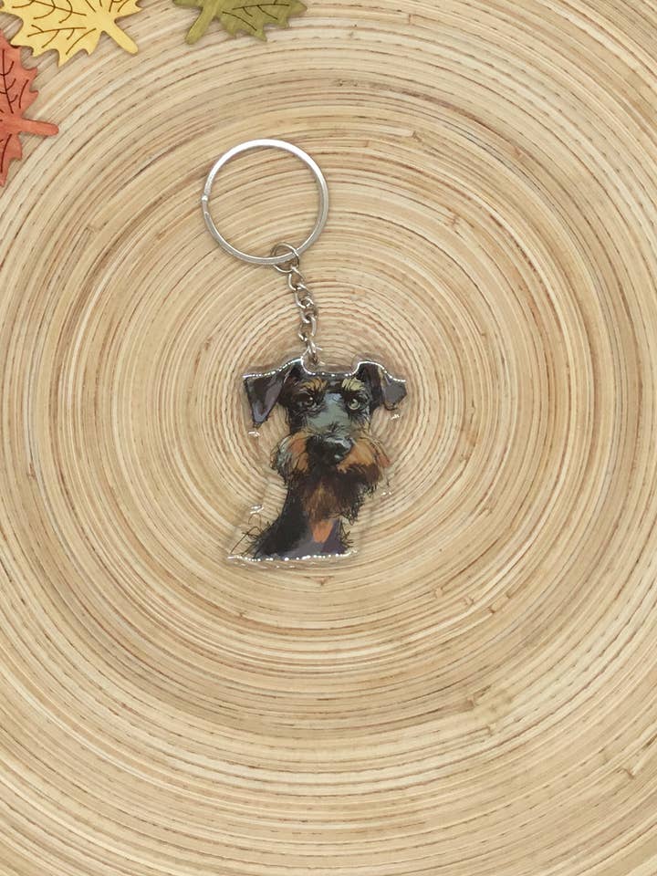 acrylic keychain with Airedale terrier for wholesale by Karinamente