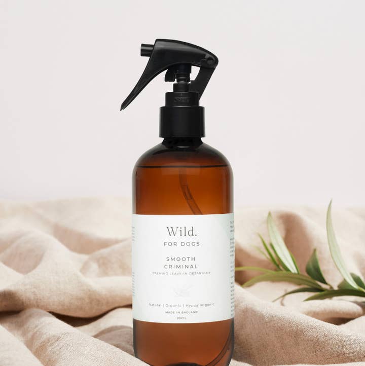 Wild For Dogs – Großhandel Haustierspray – Hund – Smooth Criminal beruhigendes Leave-In Entwirrungsspray0