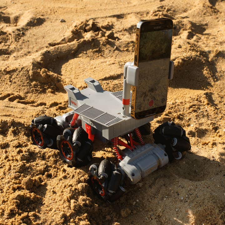 Mad Monkey GmbH - Wholesale Toy Car/Truck - Kids - NASA remote-controlled Mars rover (with smartphone holder)