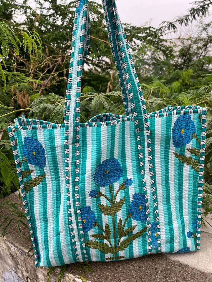 Partytasche, gesteppte Baumwolltasche mit Blumenmuster, Damentaschen  für den Großhandel von bhavnas boutique