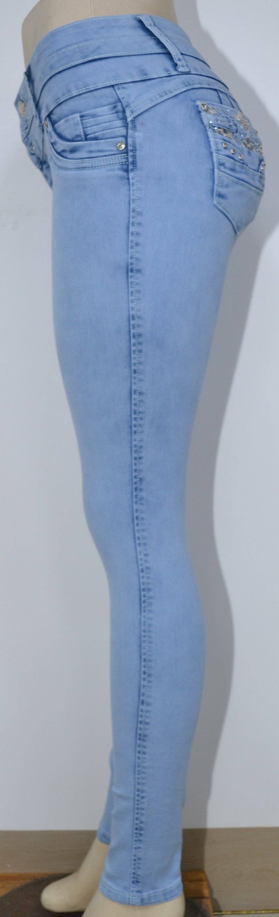 Helles Blau USC-F019 Sexy Elea Fleur de Leaf Po-Lifter Levante Cola Jeans für den Großhandel auf Faire4