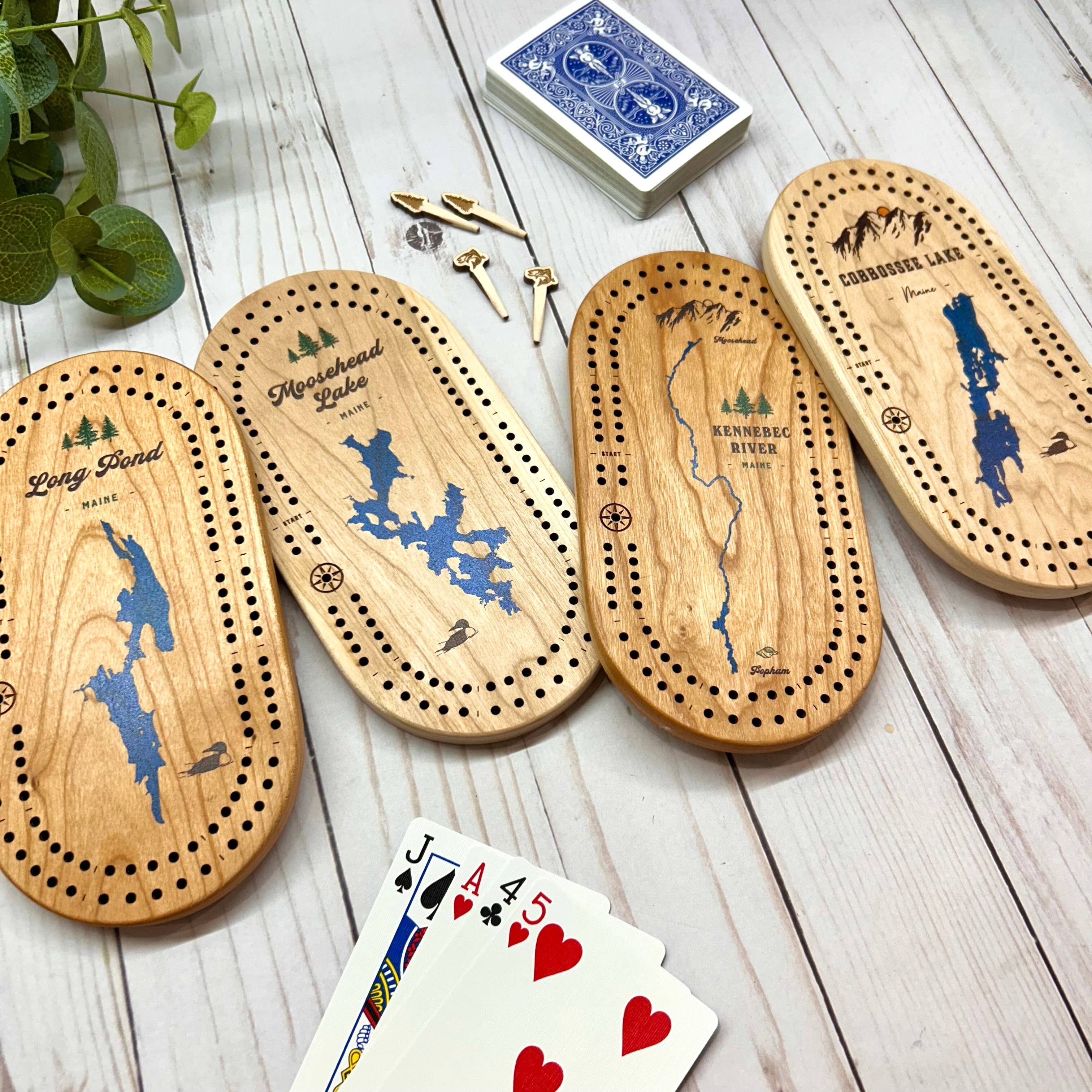Cast & Carve - Wholesale Board Game - Lake Mini Travel Cribbage Set with Custom Pegs6