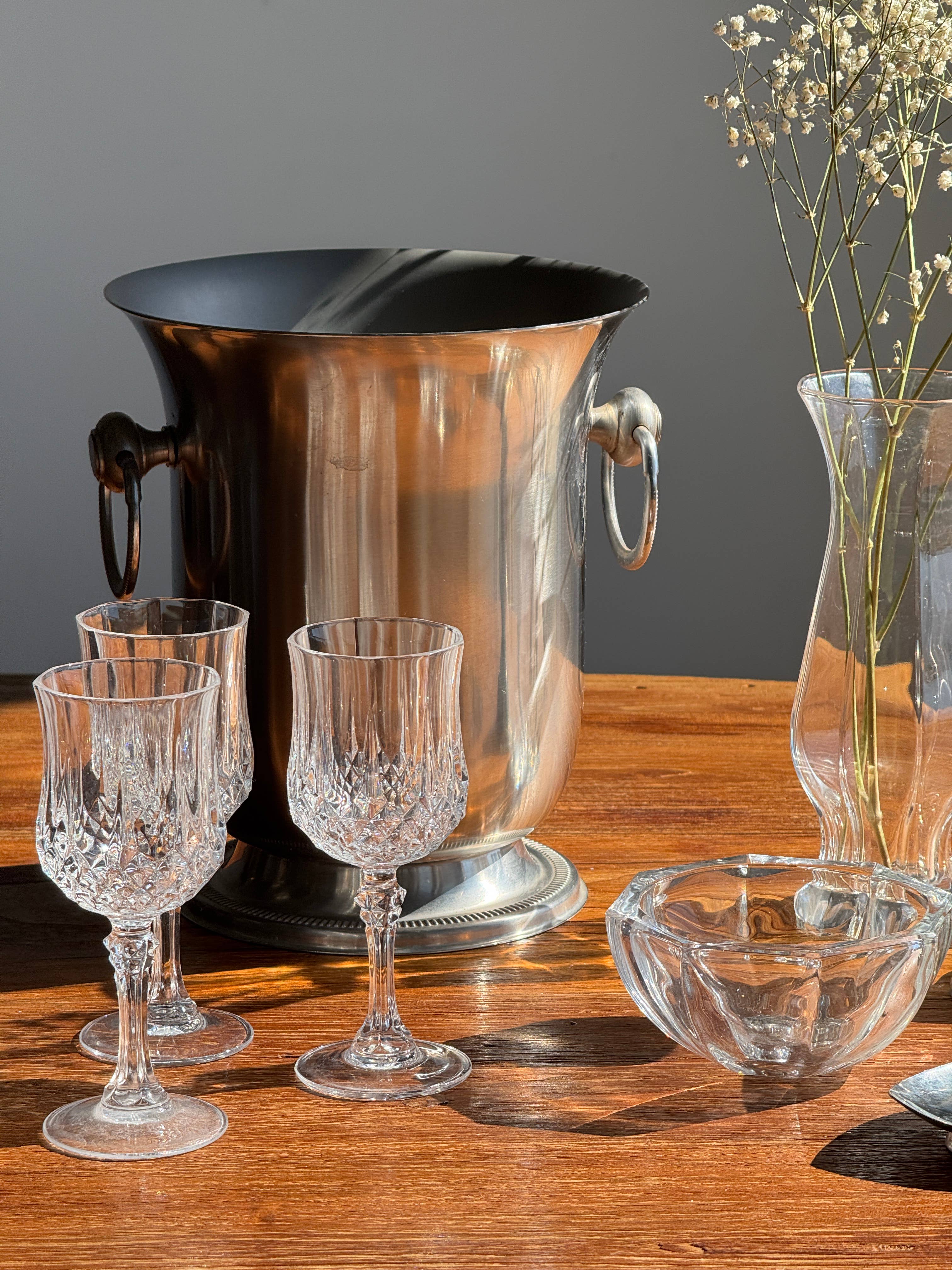 Office Objets - Wholesale Wine Glass - Set of 6 small diamond-cut crystal glasses H14.58