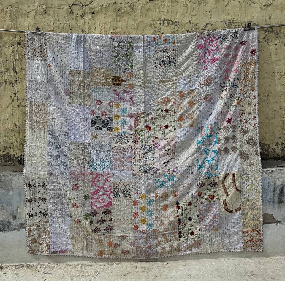 GYPSY STUDIO - Wholesale Quilt -  Kantha Stitch Patchwork Queen Size Embroidery Cotton Quilts4