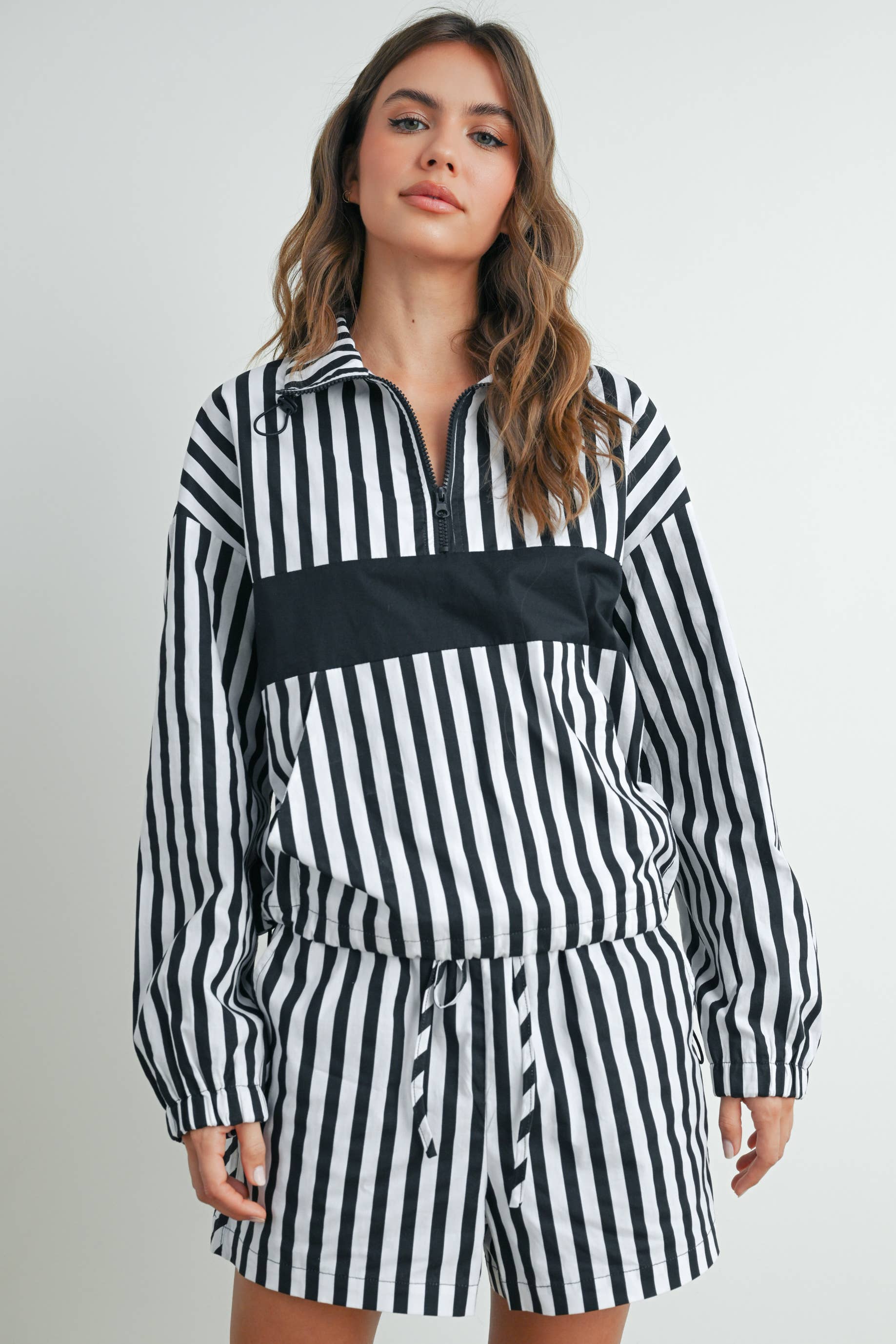 BUTTERMELON - Wholesale Sweatshirt - Women's - Drawstring Turtleneck Jacket - BMT753315