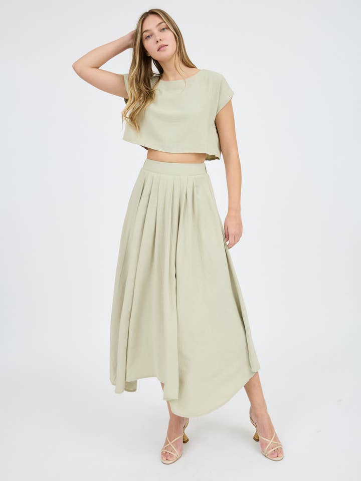 Blu Pepper - Wholesale Skirt - Women's - PLEATED HANDKERCHIEF LINEN MAXI SKIRT