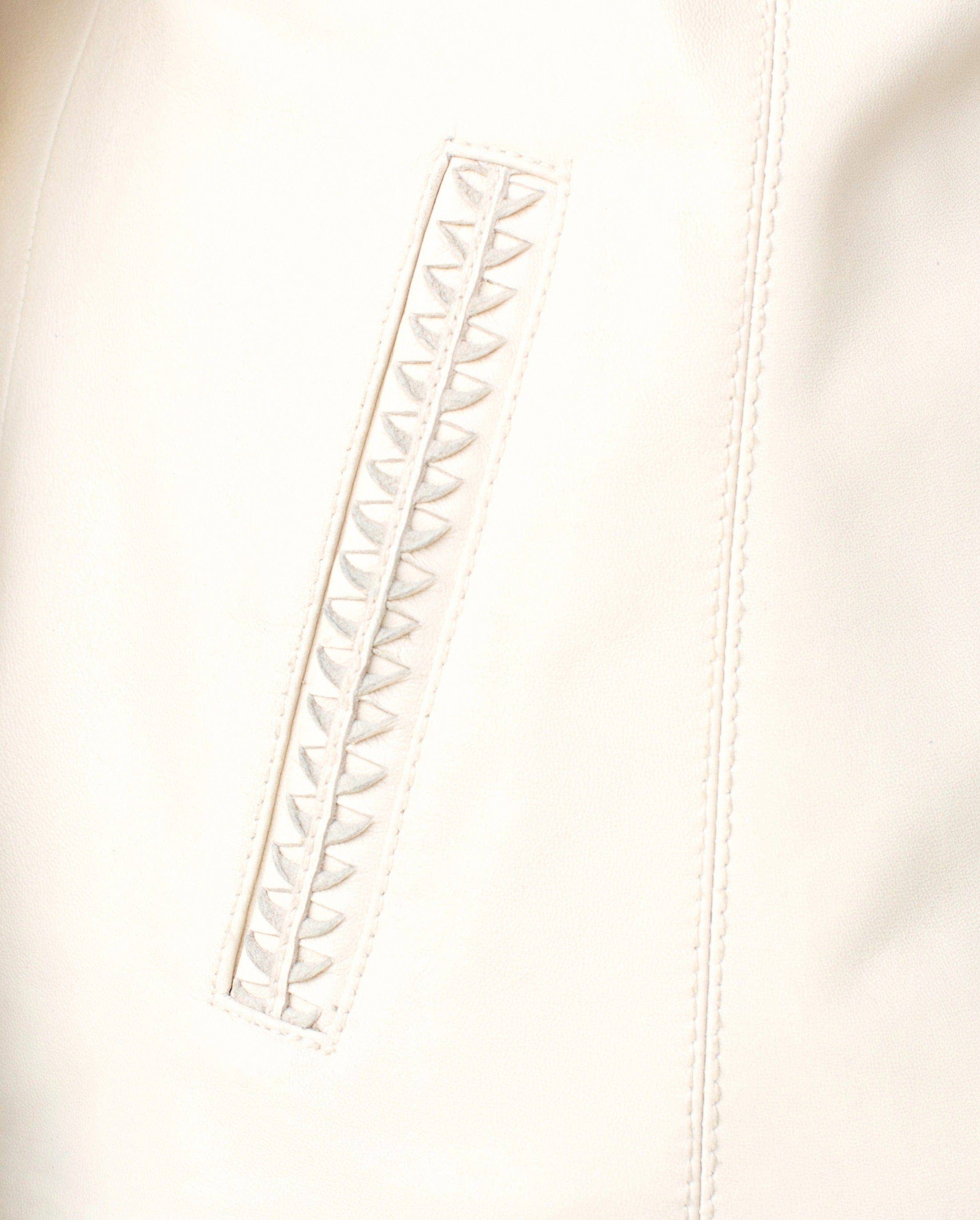 Amsterdam Heritage Leather Belts, Bags, Jackets & Apparel - Wholesale Leather Jacket - Women's - Chicago | Black and Creme Women's Leather Urban Jacket11