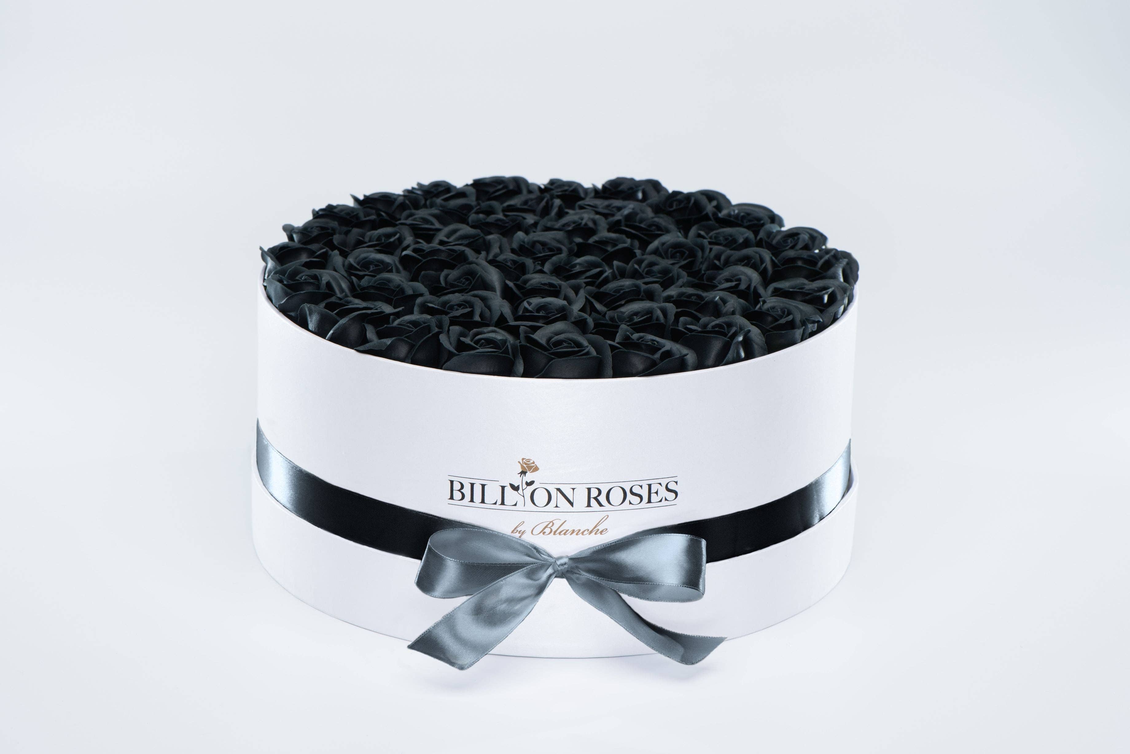 Billion Roses by Blanche - Wholesale Artificial Flowers - Große und Weiße Box mit Ewigen Rosen31