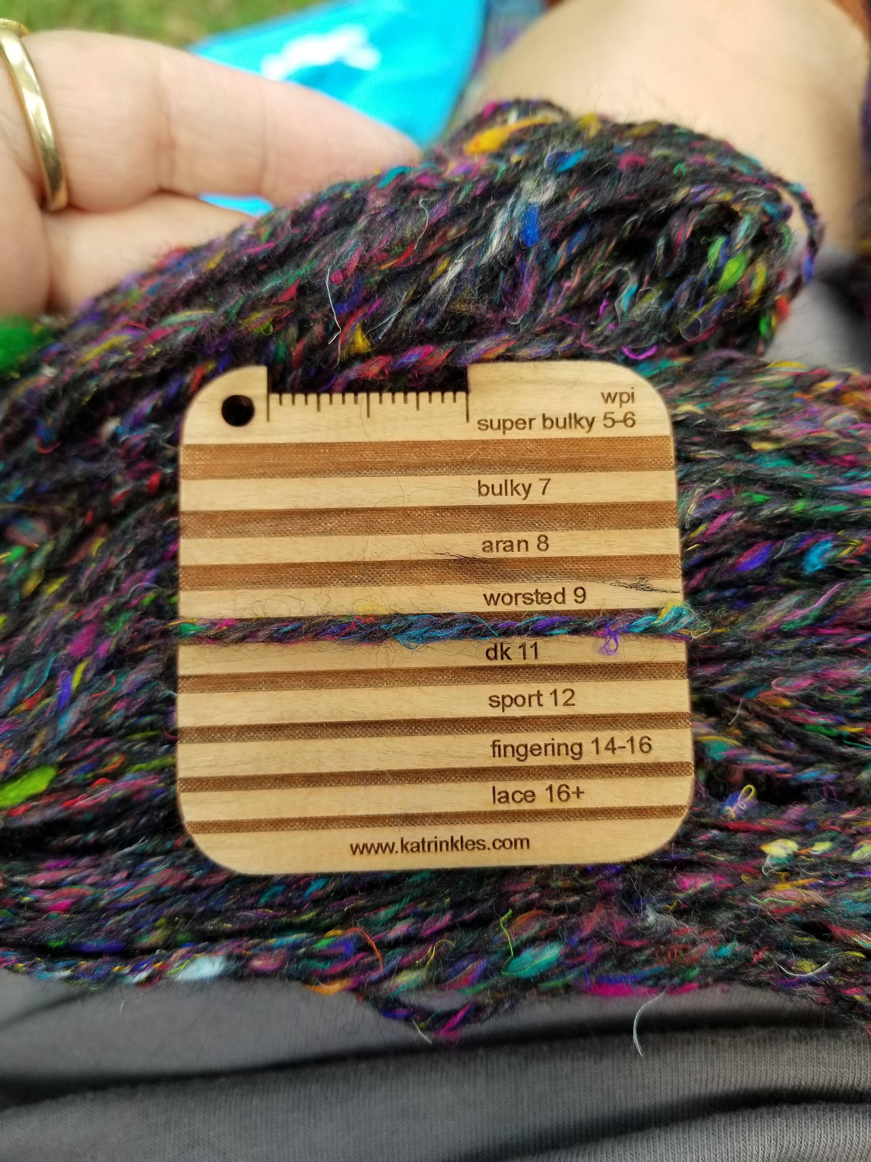 Katrinkles - Vente Accessoire de tricot/crochet - Jauge miniature pour poids de fil en tours par pouce1