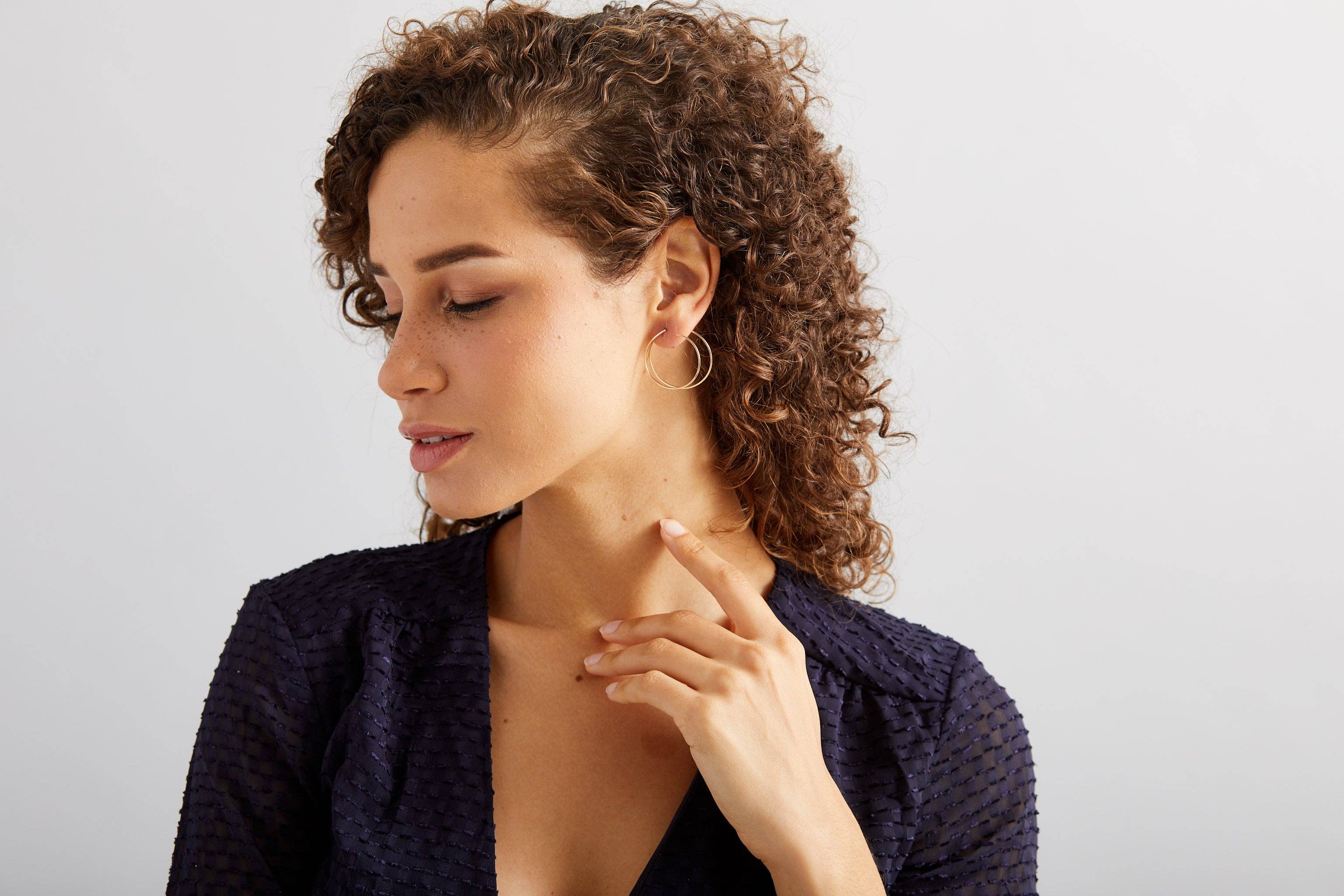 Aviv Jewelry - Vente Créoles - Alba - Boucles d'oreilles créoles doubles 3D11