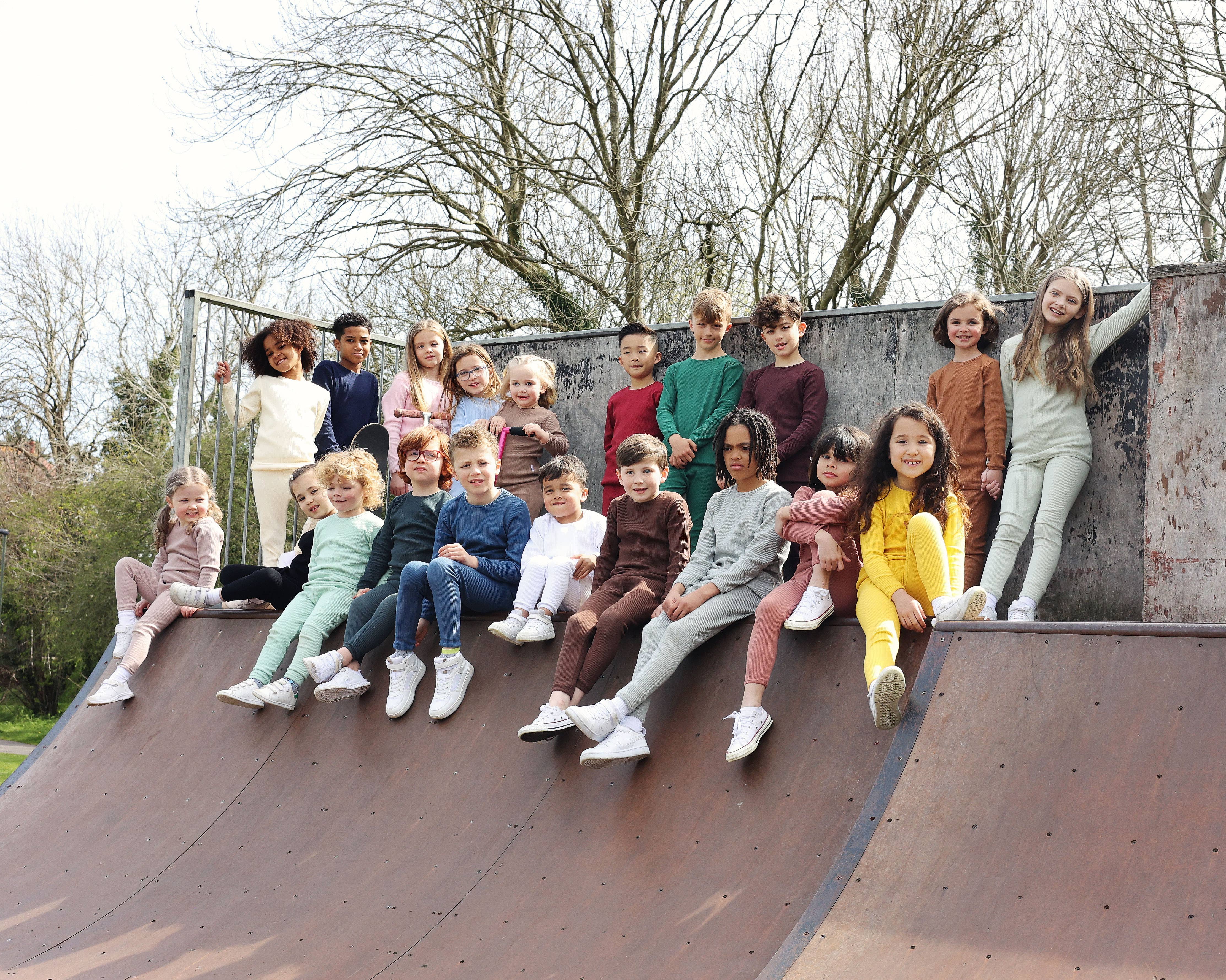 DreamBuy – wholesale Sleepwear set – Kids – Chocolate Ribbed Lounge Set Unisex Pajama Pyjama Tracksuit4