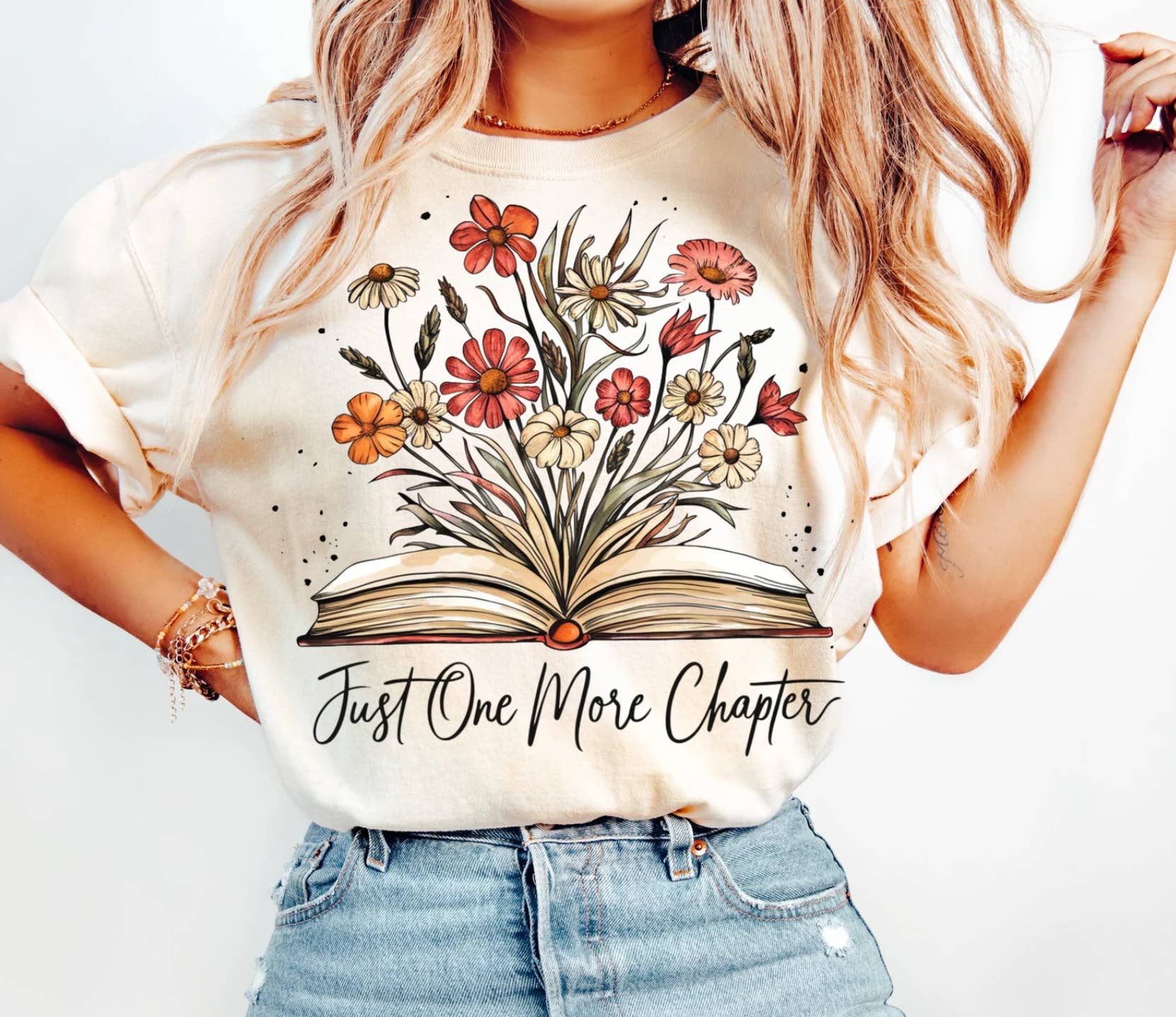 Kiki's Boutique - Wholesale Screen printed t-shirt – Women′s - Just One More Chapter Tee