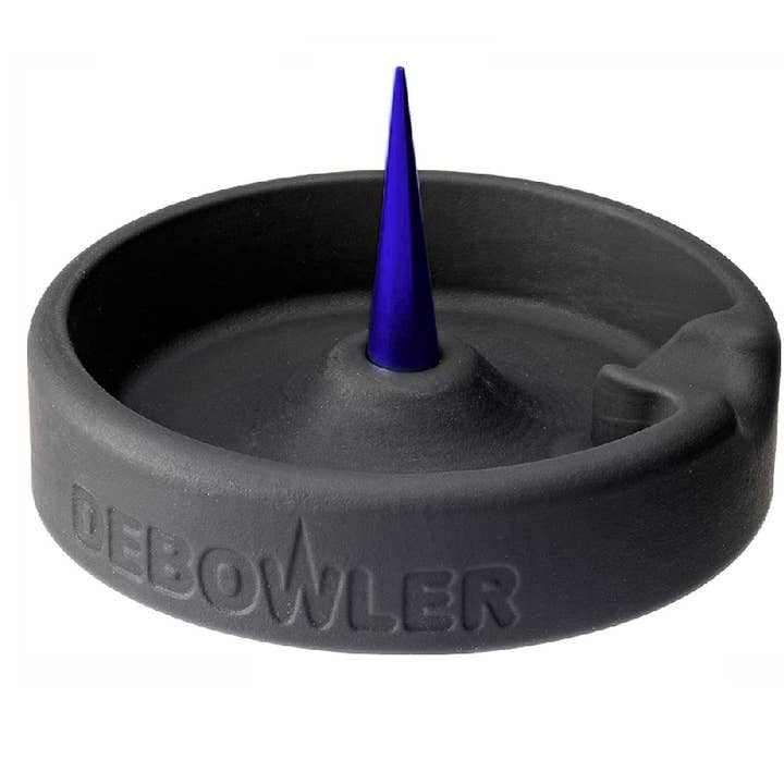 Debowler Minimalist Silicone Ashtray with Cleaning Spike for wholesale by Debowler