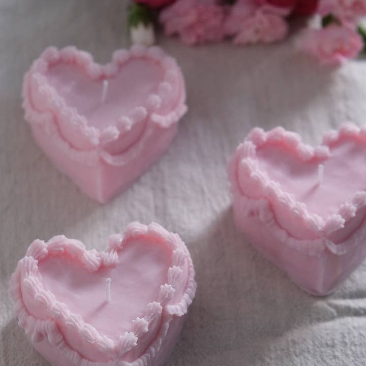 Interlude Candles – wholesale Novelty candle – Heart Cake Candle6