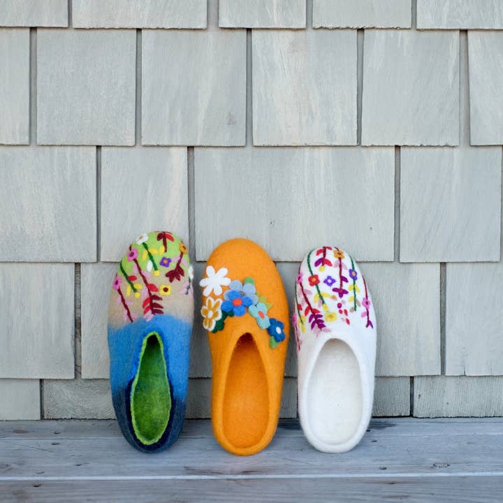 Fuzzy cove - Venta al por mayor Zapatillas para casa - Mujer - Zapatillas de Lana Merino Orgánica Flower Garden | Diseño Floral Ecológico, Suela de Goma o Cuero, Comodidad Acogedora de Lujo para Mujeres, Flores Silvestres6