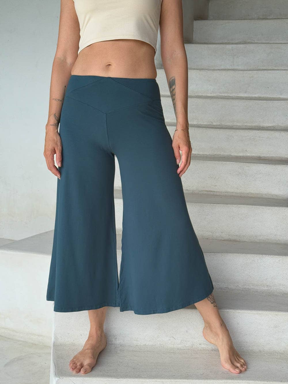 CARAUCCI - Wholesale Pants - Women's - Cropped Flare Pants6