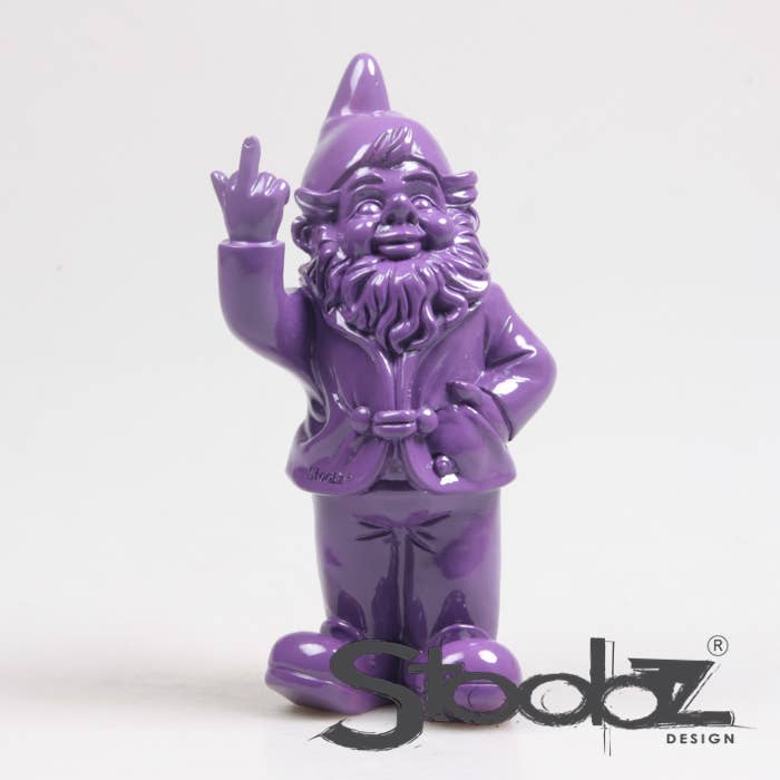 Imhof & Stevens BV – wholesale Dekorativ statyett – Stoobz Design Leprechaun mini med långfinger 6x4x10 cm10