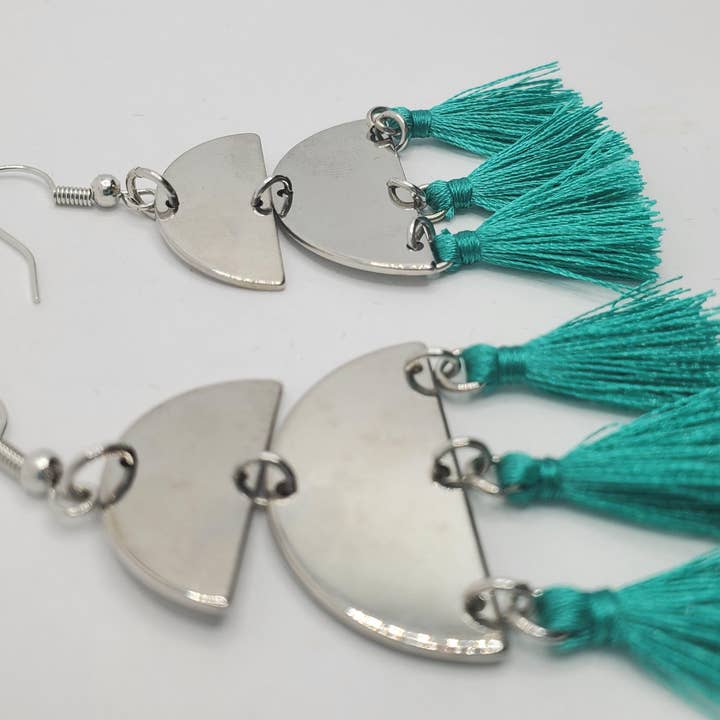 Tots And Tumblers Art – Engroshandel Hængeøreringe og creoløreringe – Sølv turkis kvast dingle øreringe9