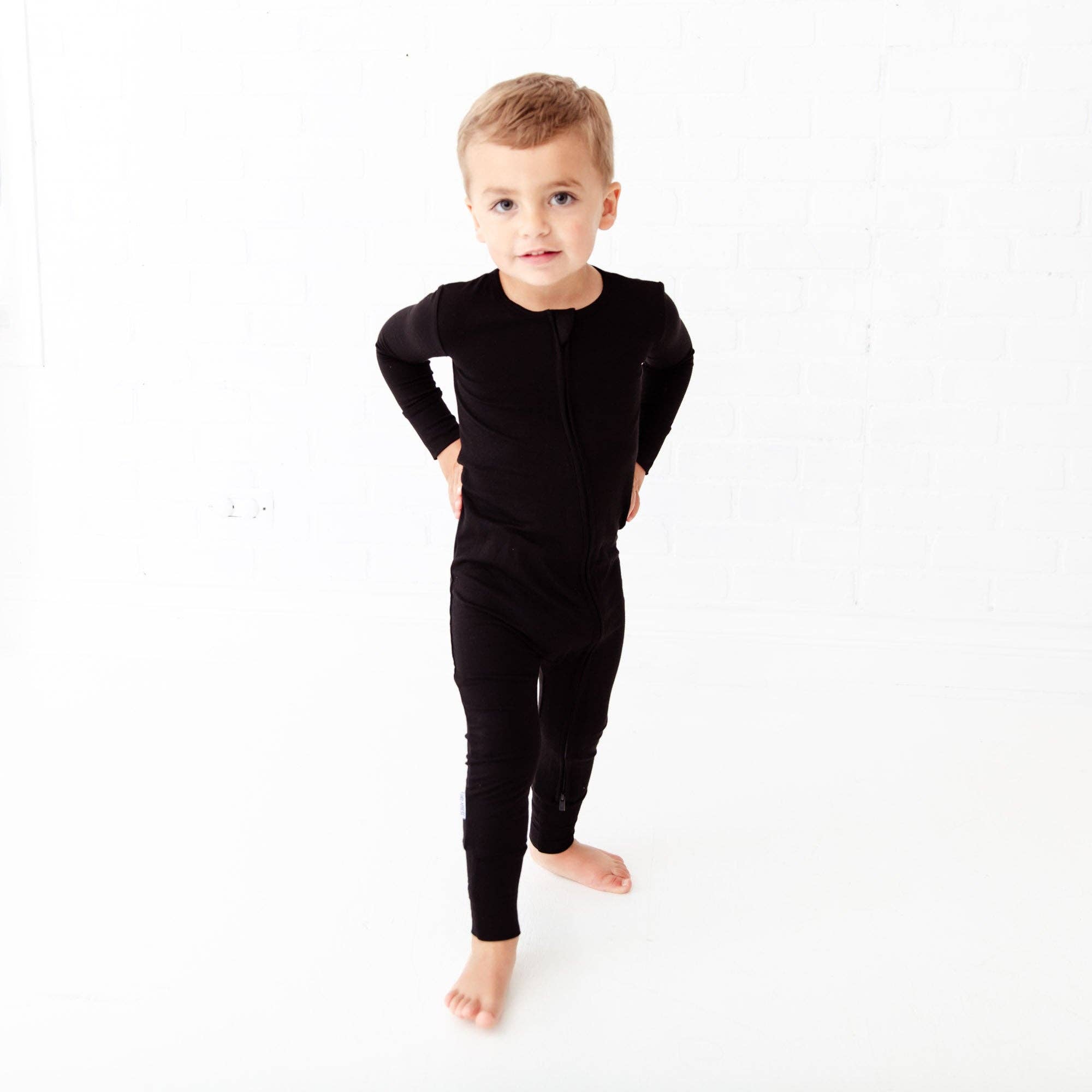 Dreamiere - Vente Grenouillère – bébé - Pyjama convertible en bambou noir onyx pour enfants6