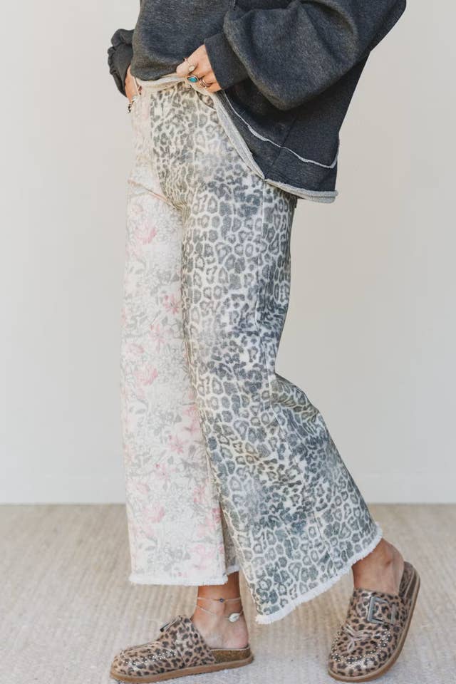 fashionworks - Wholesale Jeans - Women's - Western Leopard Frayed Edge Wide Leg High Waist Jeans*4-1614