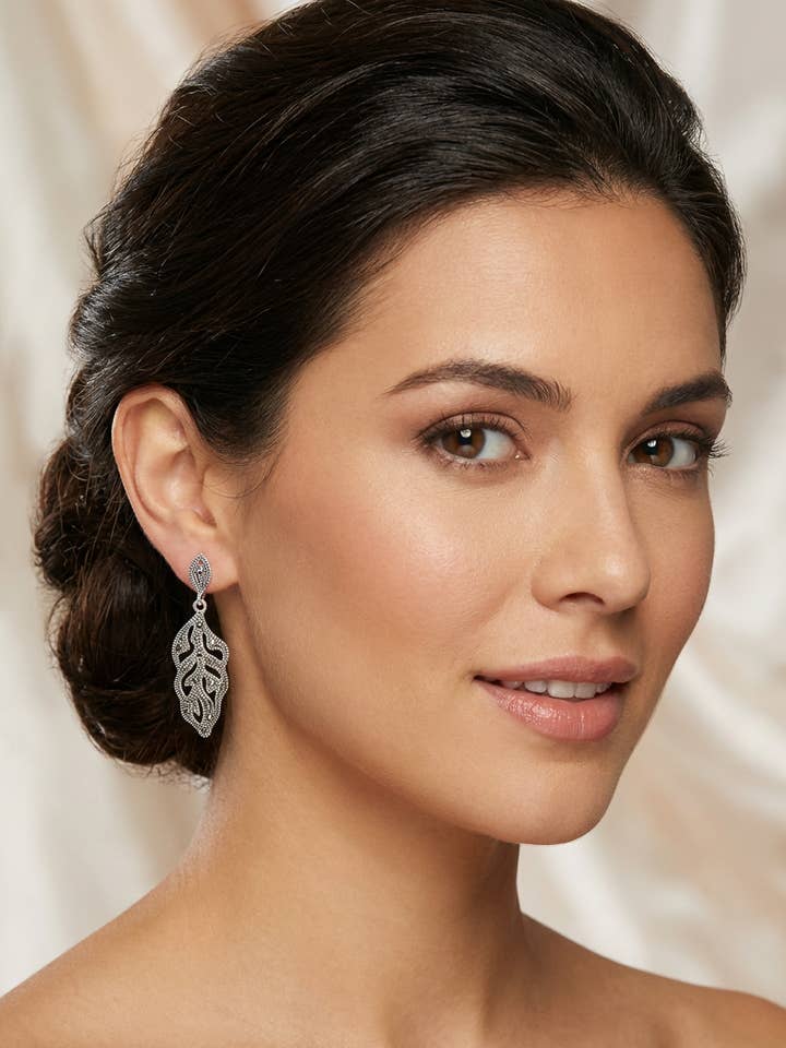 Orecchini pendenti a foglia in argento sterling 925 con marcasite – Design vintage in filigrana per la vendita all'ingrosso da parte di Noble Mount