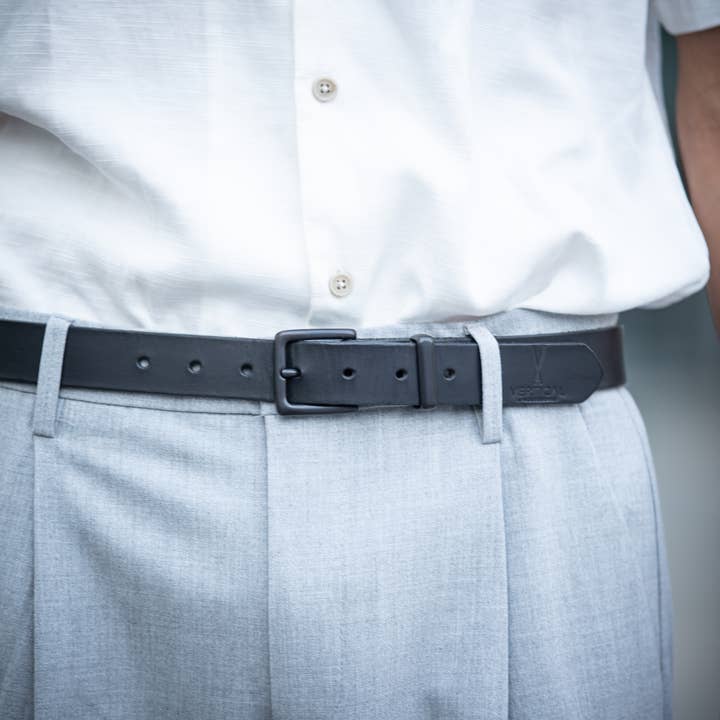 VERTICAL L'ACCESSOIRE - Wholesale Belt - Unisex - Genuine leather belt with black interchangeable buckle