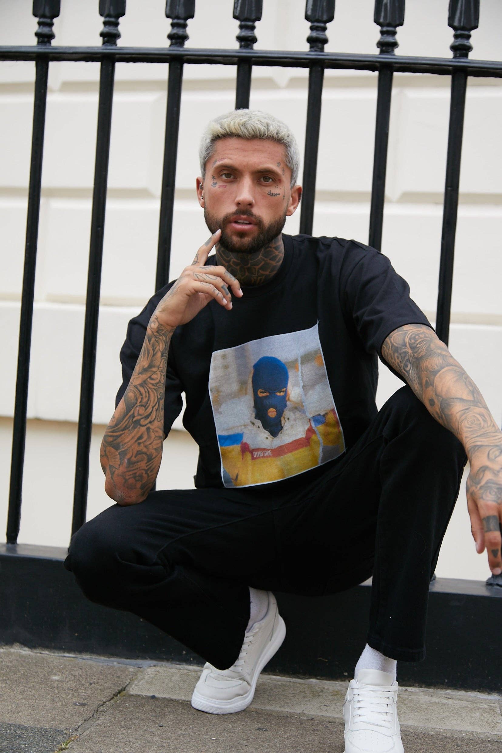 OTHR|SIDE – wholesale Screen printed t-shirt – Men′s – Racing Girl T-Shirt - Black1