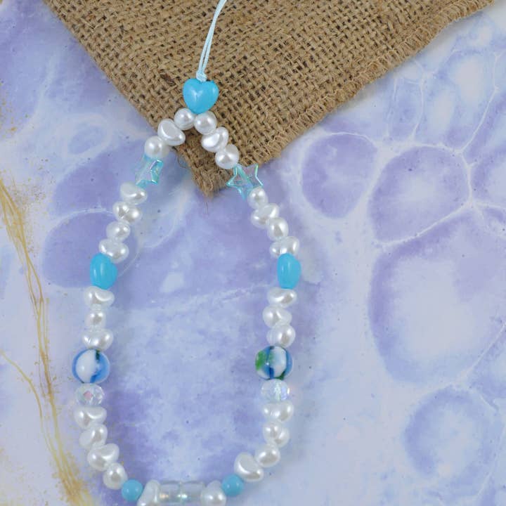 TheMellys - Vente Sangle pour étui à téléphone - Bracelet de téléphone en forme de cœur bleu nacré d'eau douce, chaîne de téléphone Y2K4