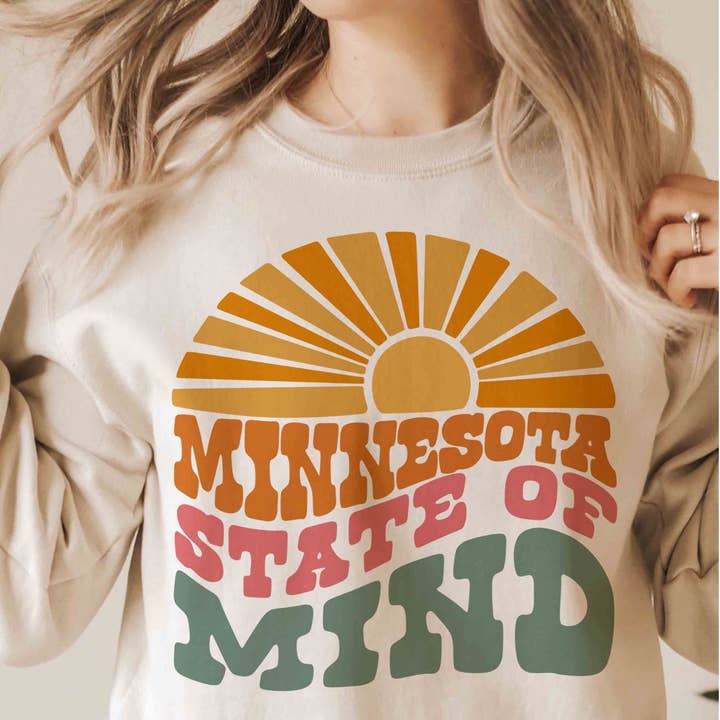 Chandail graphique MINNESOTA STATE OF MIND pour la vente par A. BLUSH CO