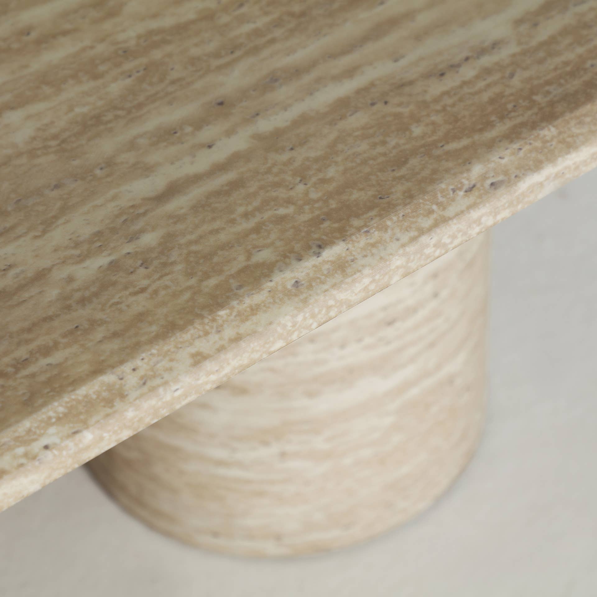 Kodu – Engroshandel Sofabord – Beige sofabord i MDF træ, 130 x 70 x 35 cm1