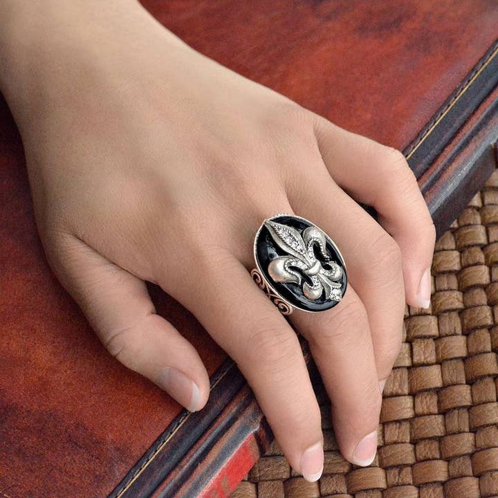 Sweet Romance Jewelry - Wholesale Cocktail/statement ring - Fleur de Lis Old Paris Ring R5333