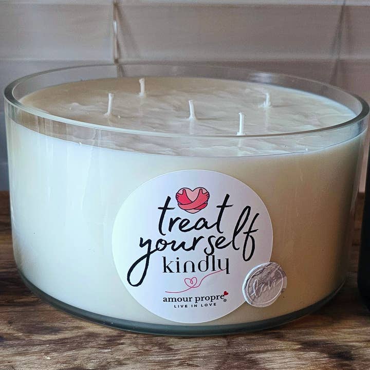 Amour Propre| Candela di soia biologica a 5 stoppini | Fragranza meditativa | 102 oz per la vendita all'ingrosso da parte di Amour Propre