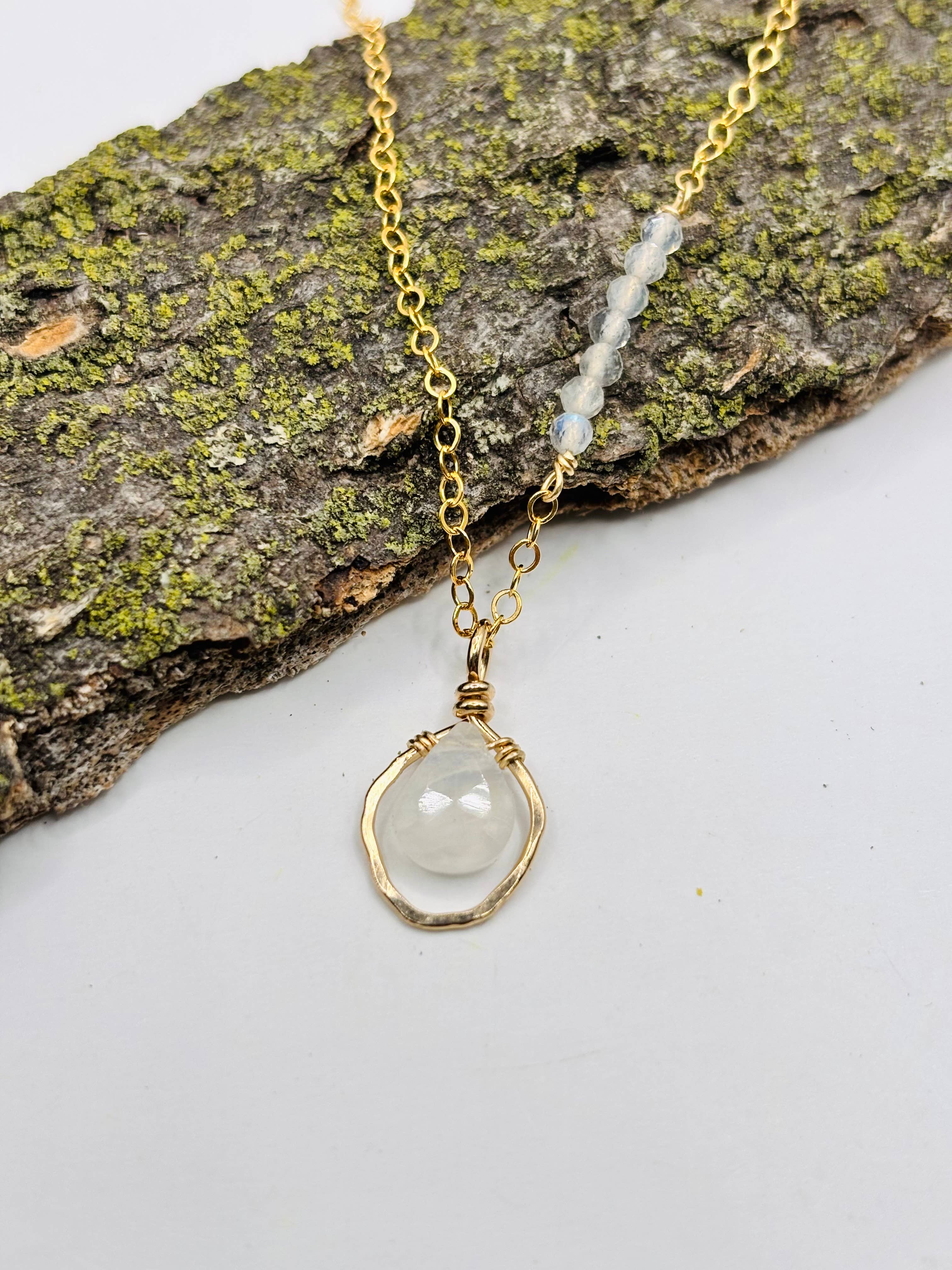 Rachel Renee Jewelry - Wholesale Pendant/Charm Necklace - ALICIA Freeform Gemstone Necklace With Embellishment1