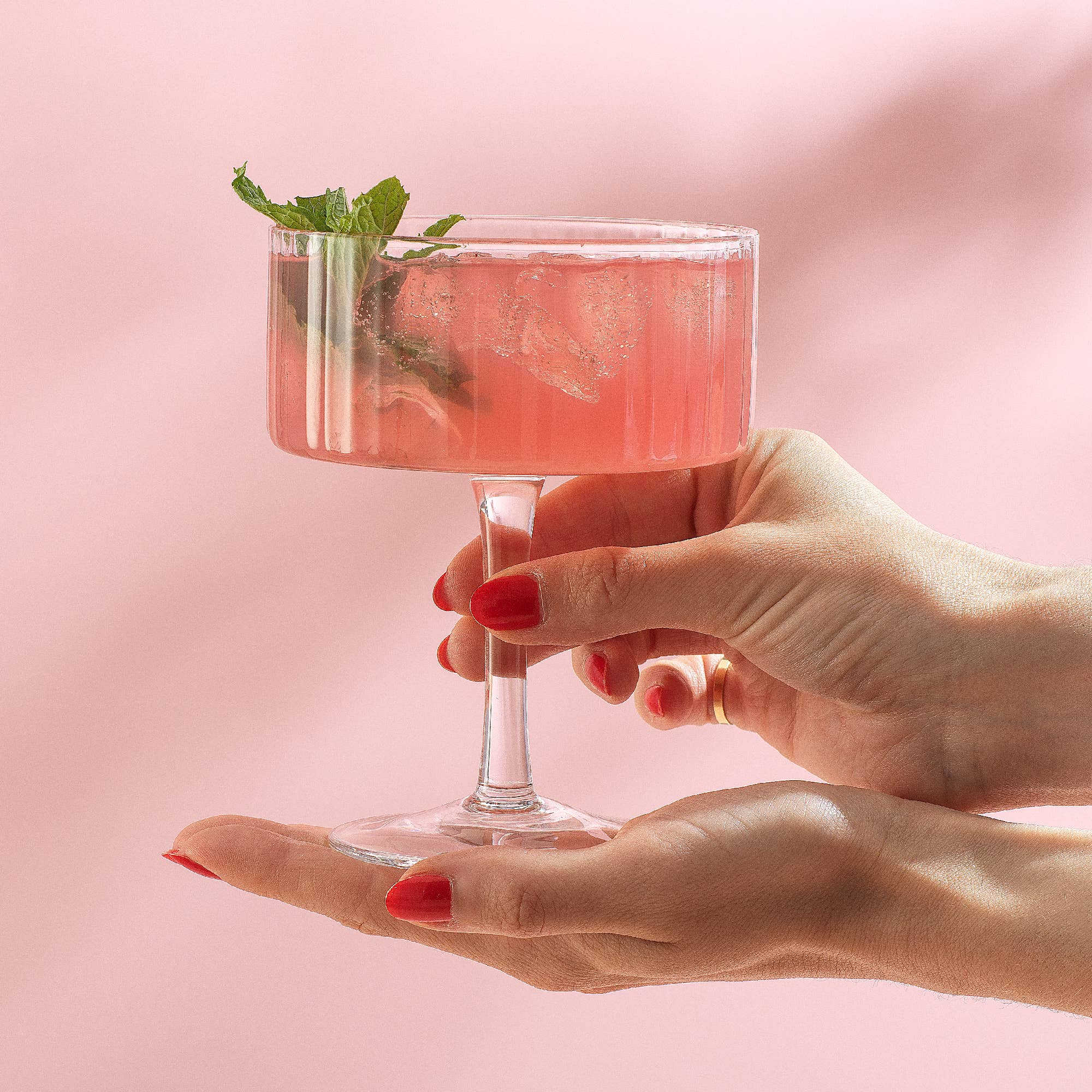 JoyJolt - Wholesale Cocktail/Liquor Glass - JoyJolt Elle Fluted Cylinder Martini Coupe Glass - Set of 21